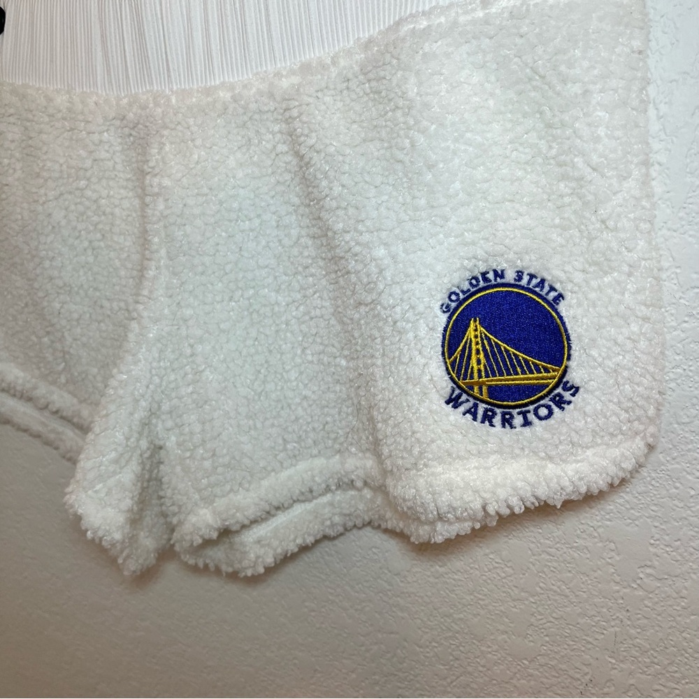 Women’s Concept Sport Cream Golden State Warriors Fluffy Shorts Sleep Set Large